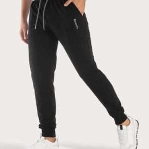 Bench. Klassische Sweathose, in Schwarz, Größe 44/46