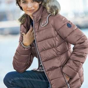 Nobile giacca trapuntata scintillante con cappuccio staccabile ed ecopelliccia in color malva