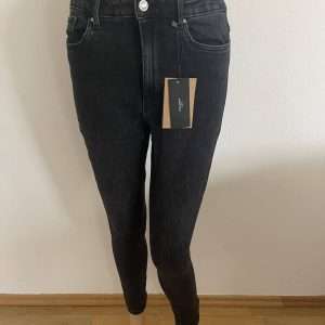 Vero Moda skinny-fit jeans Lora, in Black Washed, size S/30